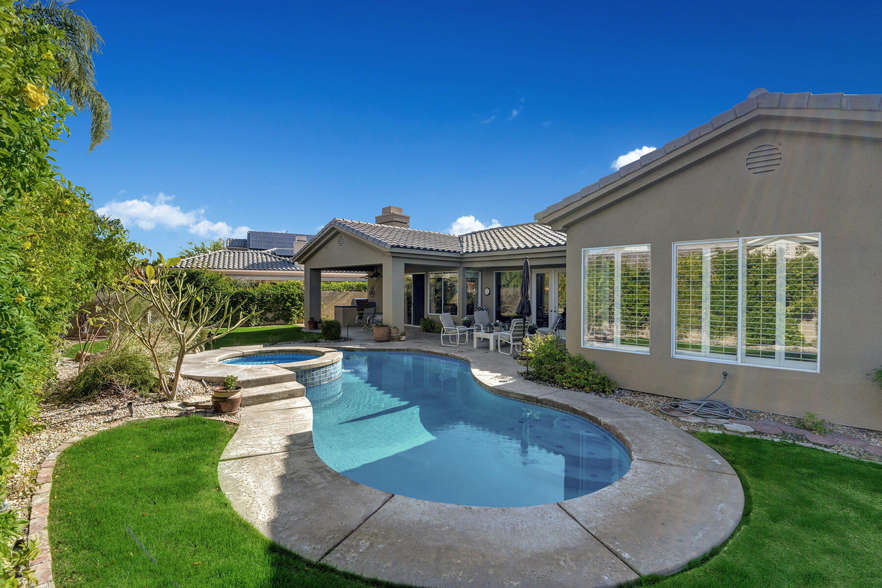 26 Scarborough Way Rancho Mirage, CA 92270 - Photo 54 of 65 BACK OF HOME.jpg mls