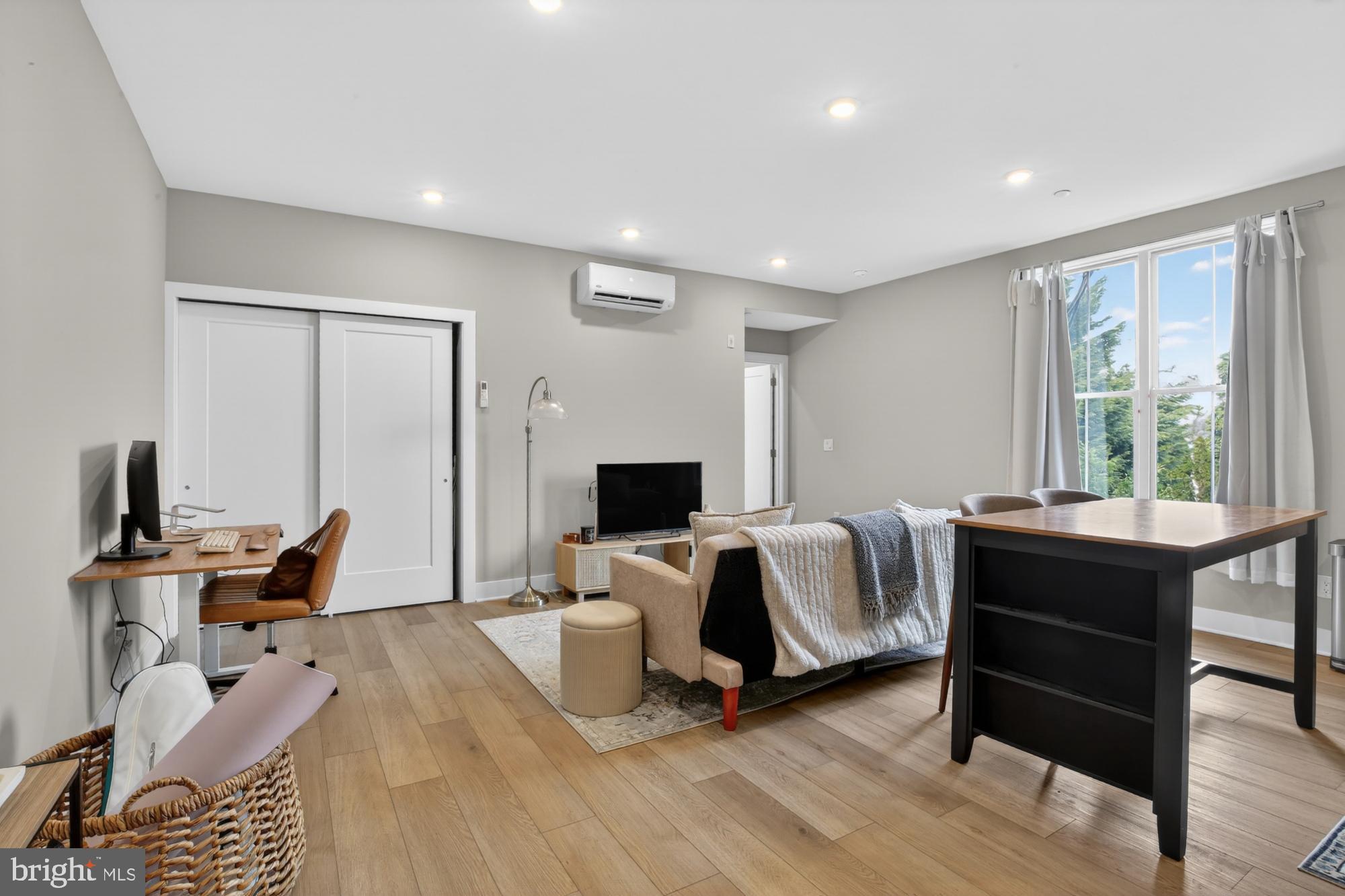 6712 Ridge Avenue, Unit 203 Philadelphia, PA 19128 - Photo 2 of 16