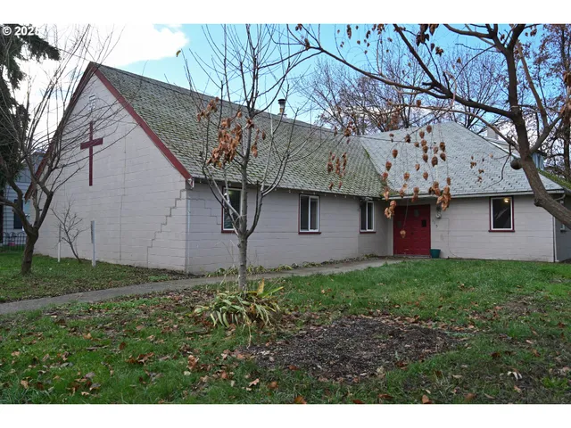 $140,000 | 115 North Water Street, Weston, OR 97886