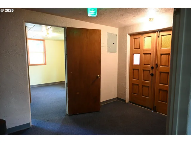 $140,000 | 115 North Water Street, Weston, OR 97886