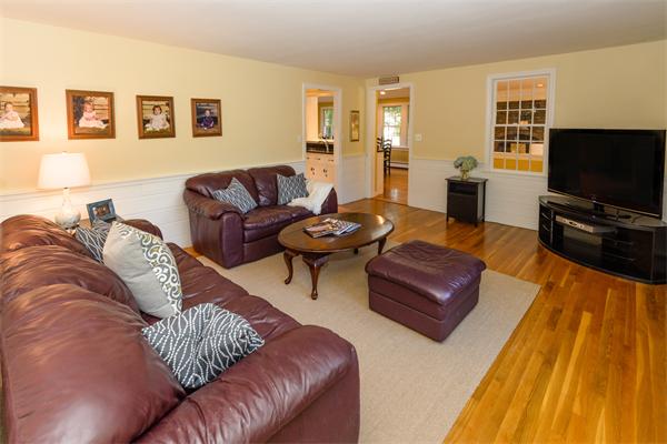 9 Grenadier Road Hingham, MA 02043 - Photo 9 of 26 Gallery Image 9