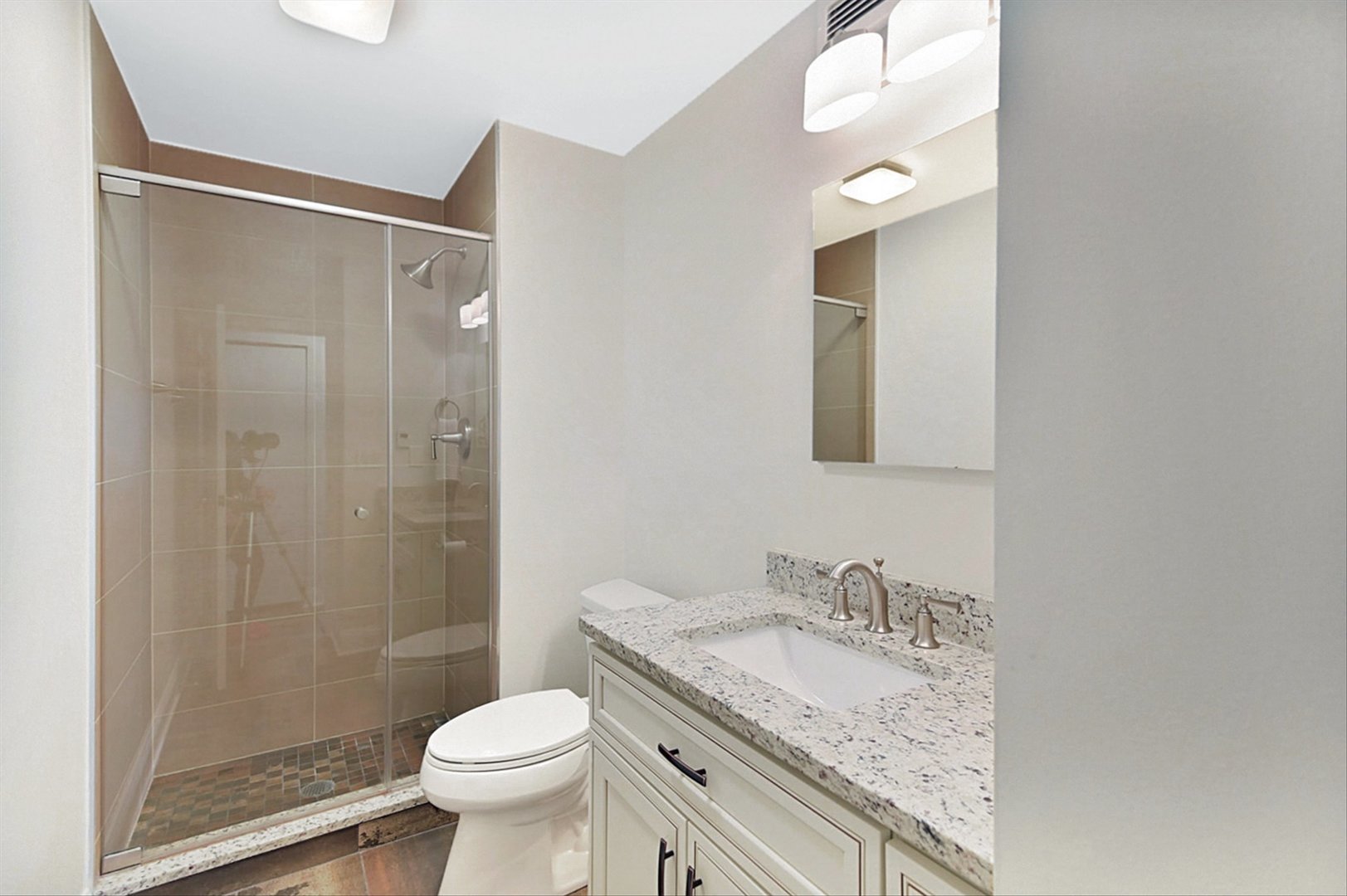 6033 North Sheridan Road, Unit 35F Chicago, IL 60660 - Photo 13 of 89