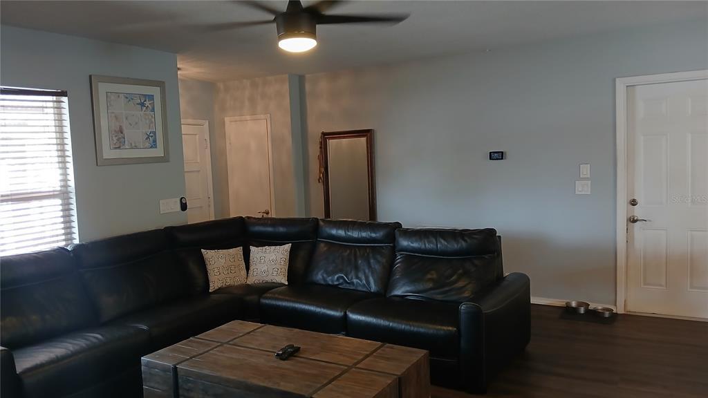 2209 Jacaranda Court Dunedin, FL 34698 - Photo 3 of 15