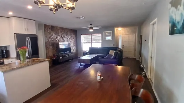 $399,900 | 2209 Jacaranda Court, Dunedin, FL 34698