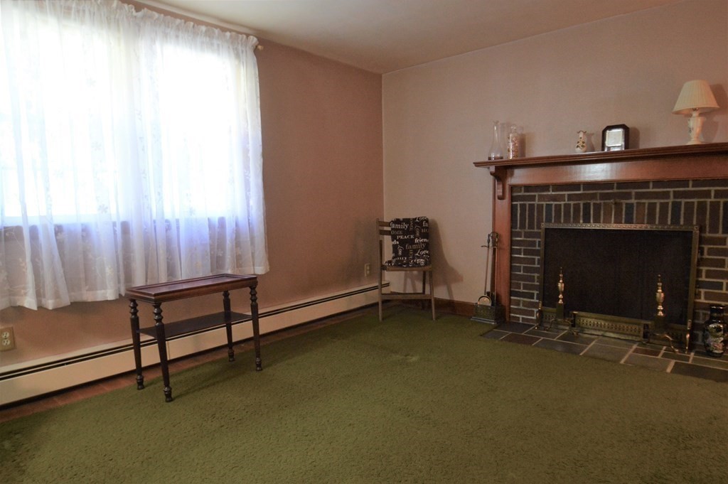 46 Berlin Road Marlborough, MA 01752 - Photo 11 of 38 Gallery Image 11