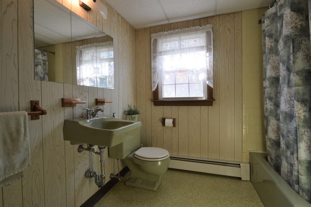 46 Berlin Road Marlborough, MA 01752 - Photo 24 of 38 Gallery Image 24