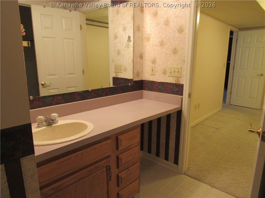 28 Wynfield Trace Winfield, WV 25213 - Photo 12 of 19 Master bath