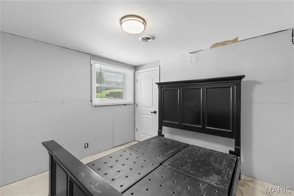 $229,000 | 706 Bogy Street, De Soto, MO 63020