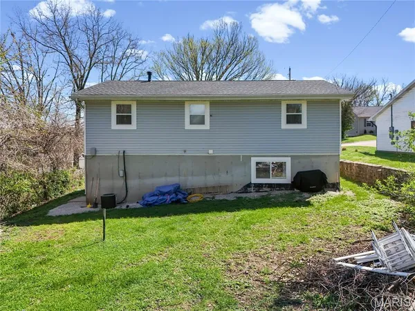 $229,000 | 706 Bogy Street, De Soto, MO 63020