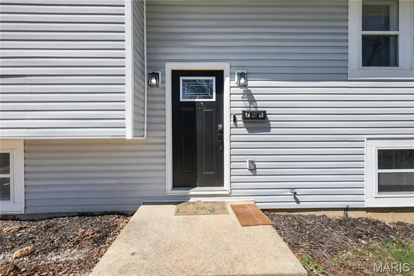 $229,000 | 706 Bogy Street, De Soto, MO 63020