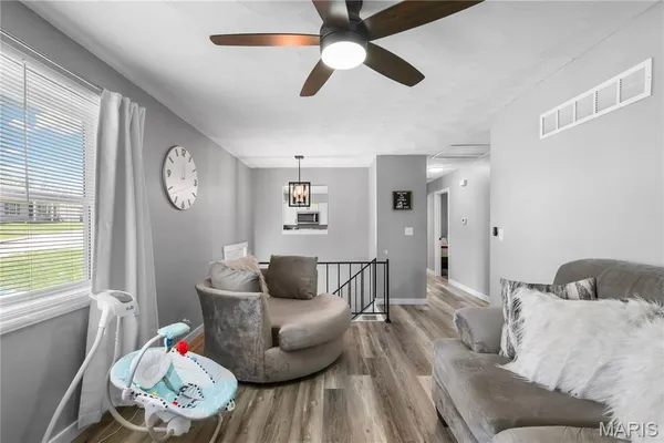 $229,000 | 706 Bogy Street, De Soto, MO 63020