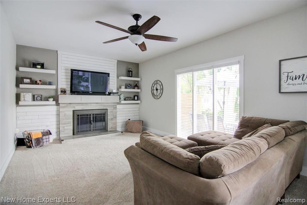 21995 Clover Lane Novi, MI 48375 - Photo 13 of 35