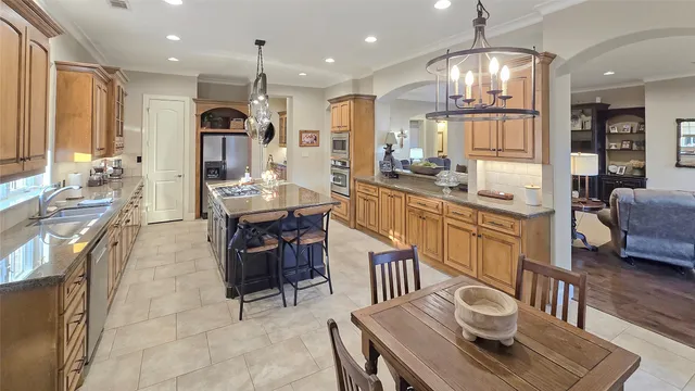 $750,000 | 15305 Chichester Lane, Jersey Village, TX 77040