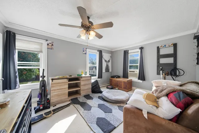 $229,900 | 209 Southeast 1st Avenue, Young America, MN 55397