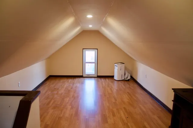 $229,900 | 209 Southeast 1st Avenue, Young America, MN 55397