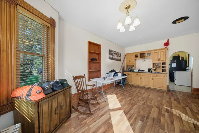 $229,900 | 209 Southeast 1st Avenue, Young America, MN 55397