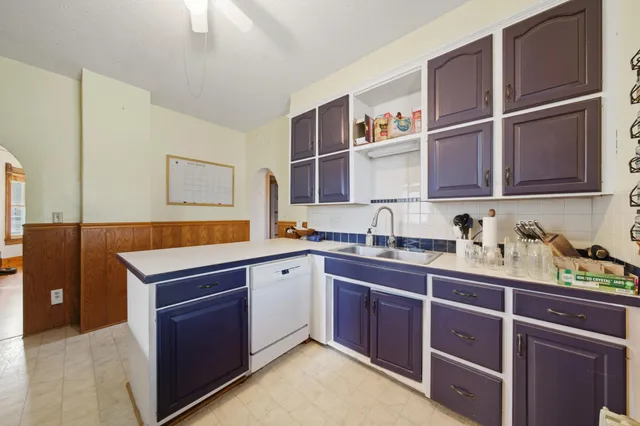 $229,900 | 209 Southeast 1st Avenue, Young America, MN 55397