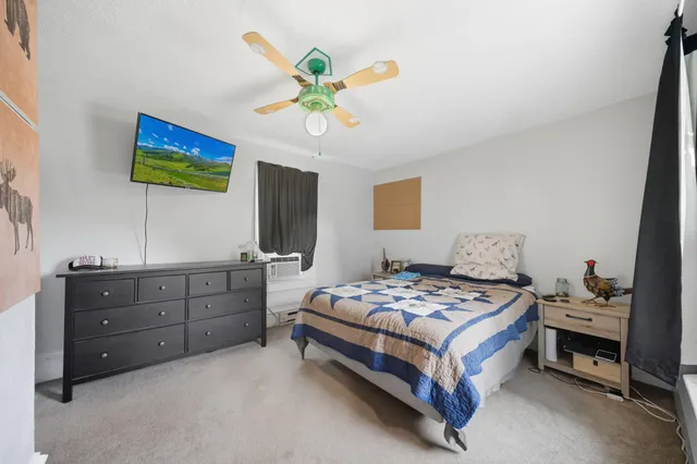 $229,900 | 209 Southeast 1st Avenue, Young America, MN 55397