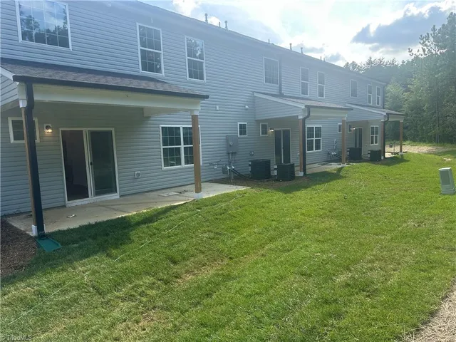 $383,990 | 207 Oakdale Frst Court, Jamestown, NC 27282