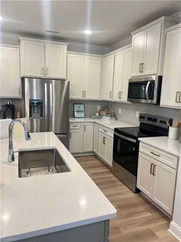 $383,990 | 207 Oakdale Frst Court, Jamestown, NC 27282