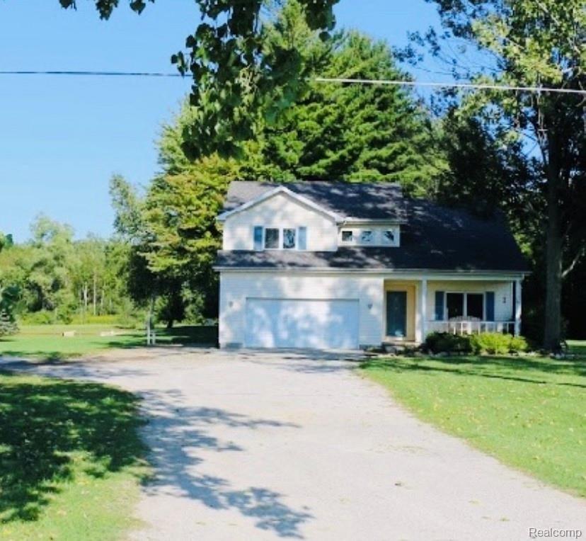 8609 Vassar Road Millington, MI 48746 - Photo 2 of 36 vassar front 1.jpg