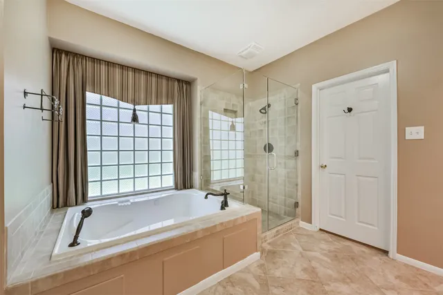 $529,900 | 16910 Cottonwood Way, Houston, TX 77059