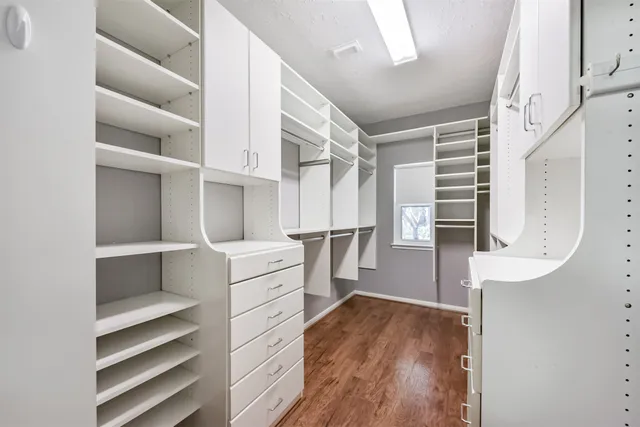 $529,900 | 16910 Cottonwood Way, Houston, TX 77059