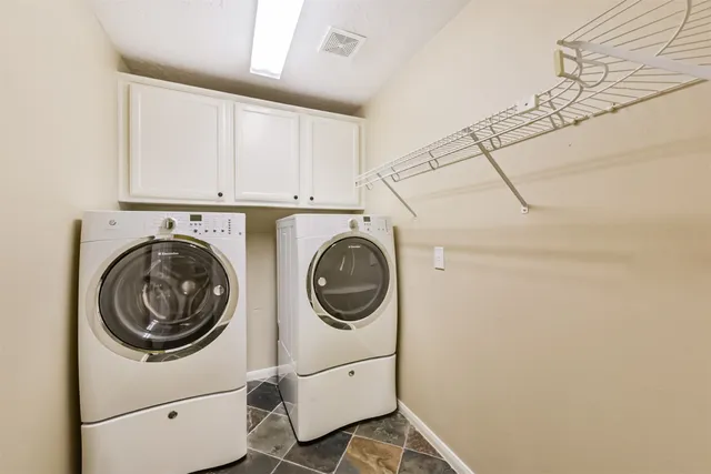 $529,900 | 16910 Cottonwood Way, Houston, TX 77059