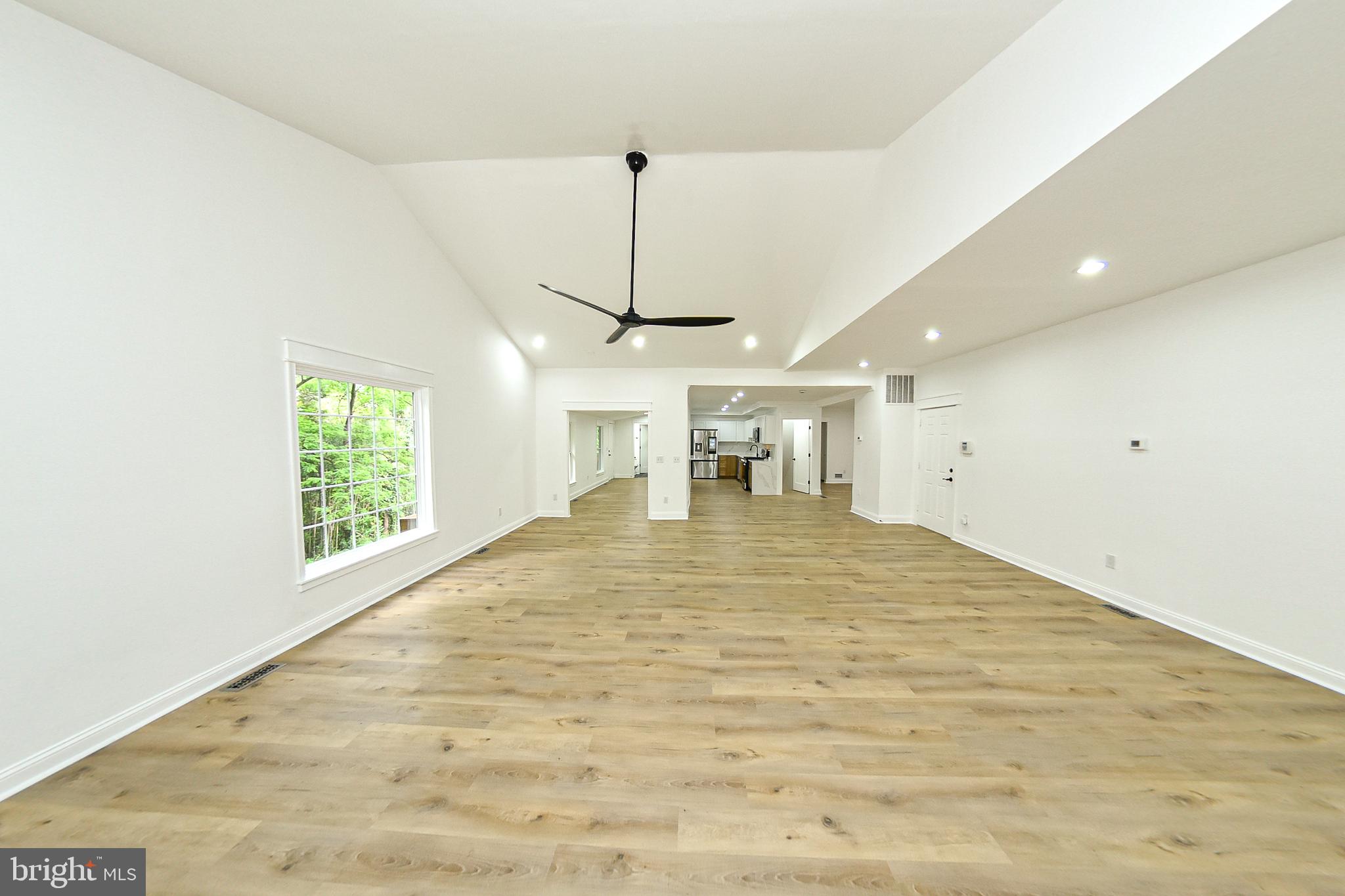 3704 Suitland Road Southeast Washington, DC 20020 - Photo 22 of 70 Spacious, airy living area with light.