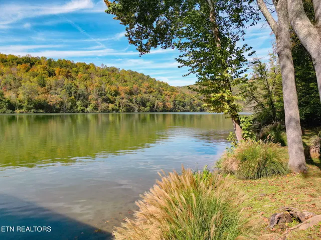 $1,200,000 | 143 Bendamere Drive, Kingston, TN 37763