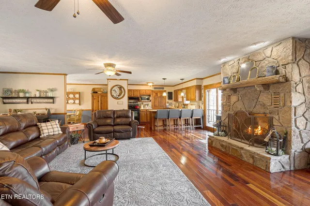 $1,200,000 | 143 Bendamere Drive, Kingston, TN 37763