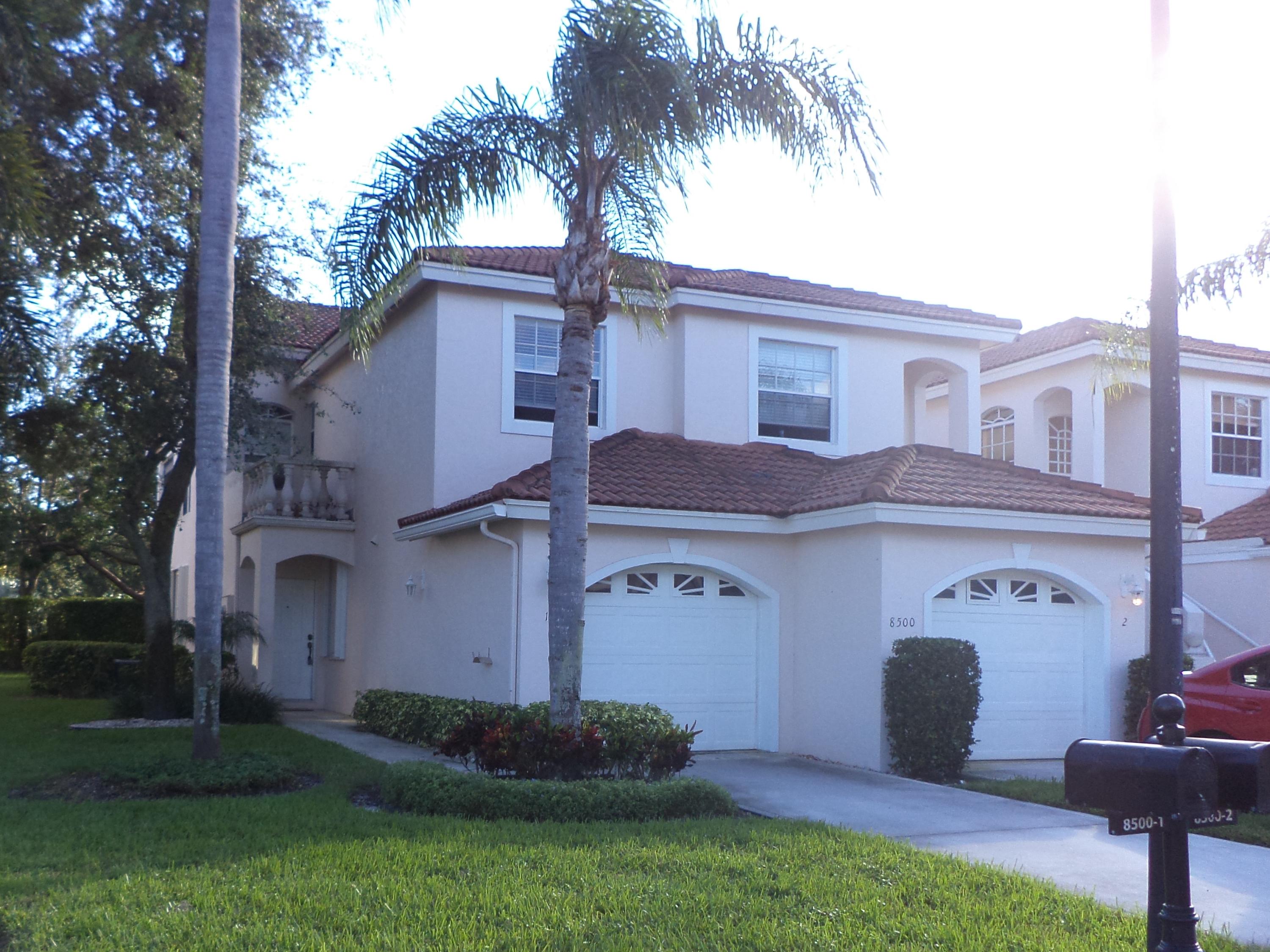 8500 Vía Romana, Unit 1 Boca Raton, FL 33496 - Photo 1 of 1 Lower level coach home