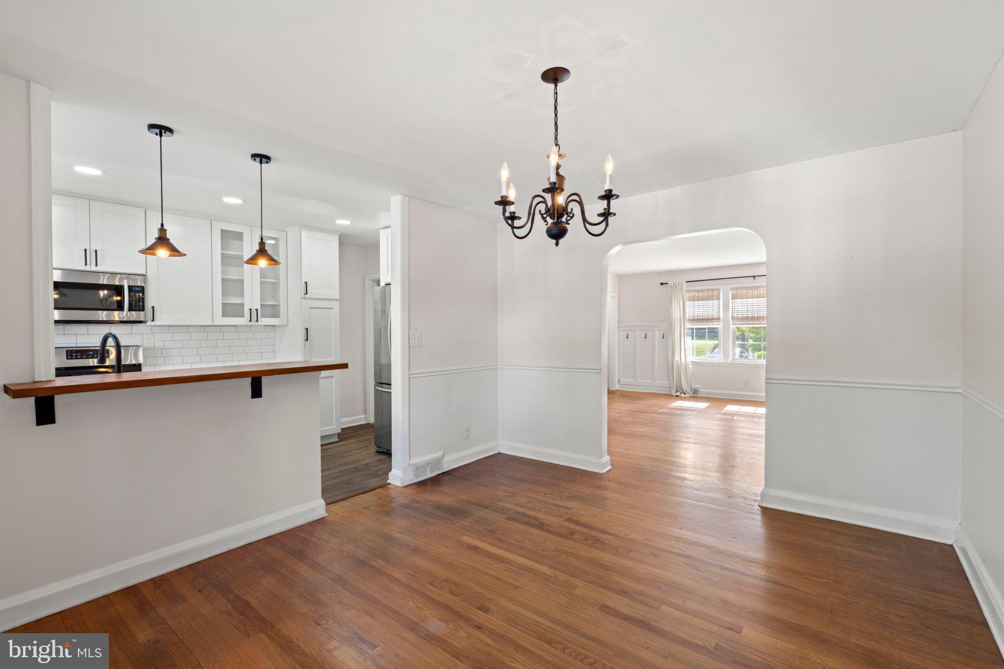 1855 Edgewood Road Towson, MD 21286 - Photo 8 of 29 Bright and airy open living space.
