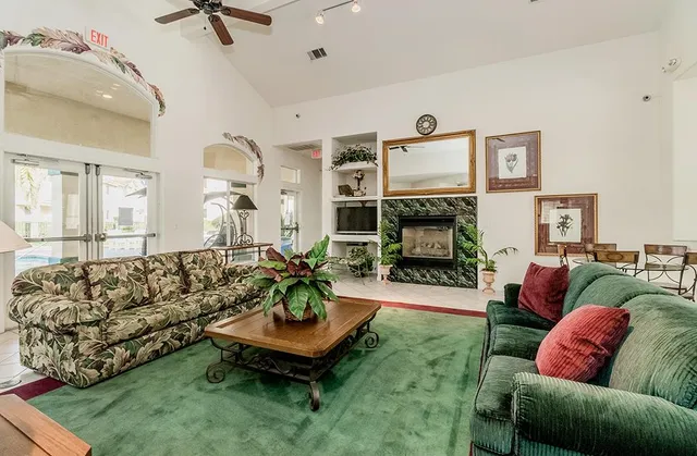 $279,500 | 1542 East Alluvial Avenue, Unit 147, Fresno, CA 93720