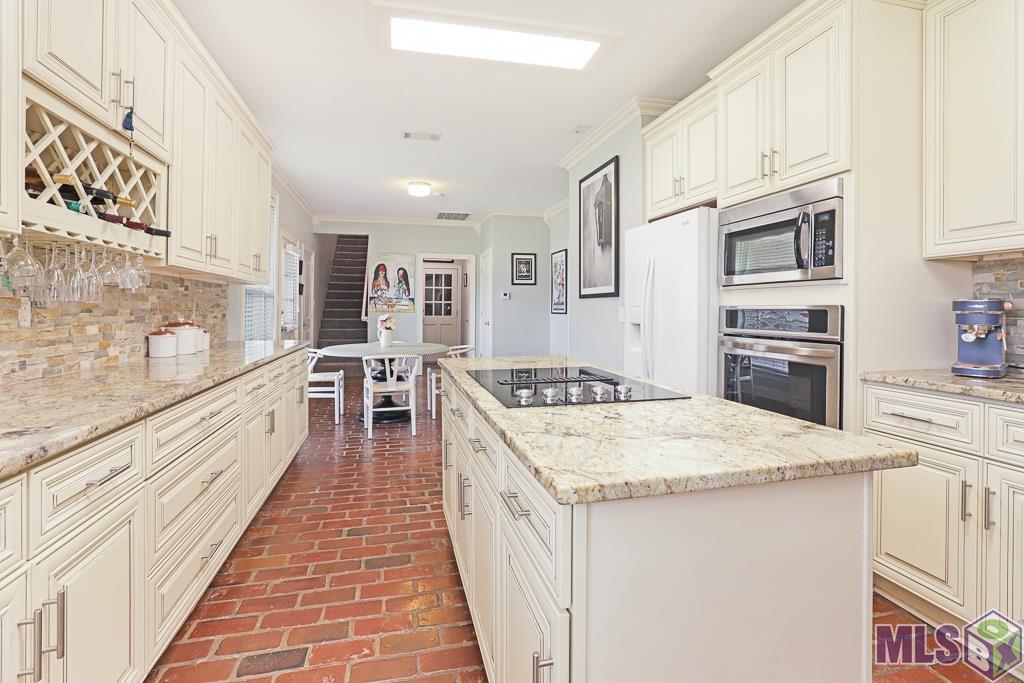 16211 Coliseum Avenue Baton Rouge, LA 70816 - Photo 3 of 36 Gallery Image 3