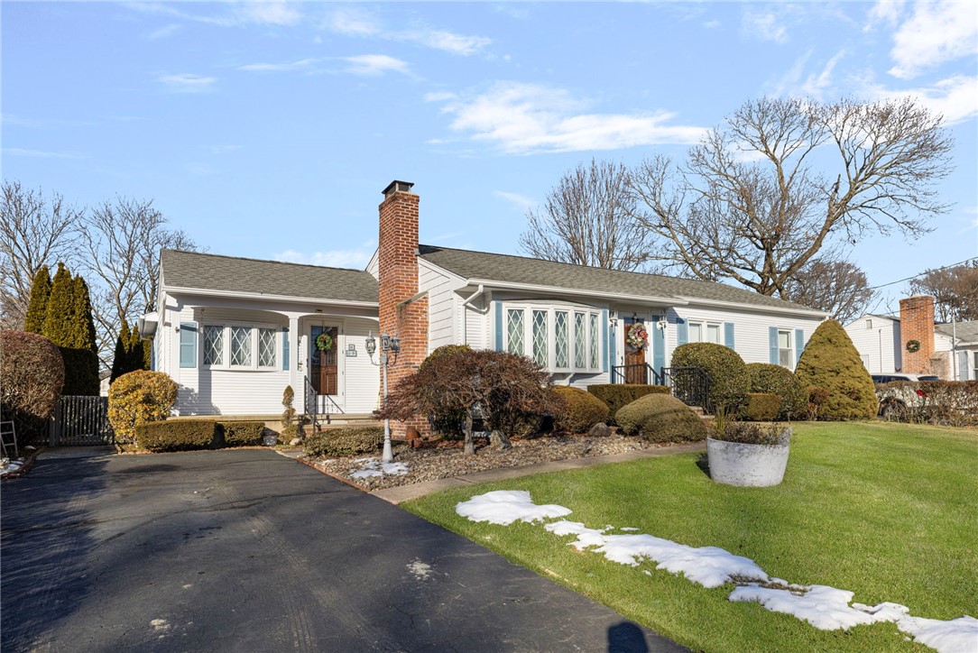 39 Holiday Avenue Warwick, RI 02888 - Photo 34 of 35 Onsite pakring for 2/3 cars.