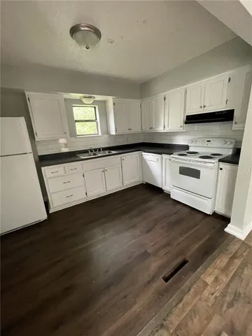 $113,900 | 3504 North 5th Street Ter Street, St. Joseph, MO 64505