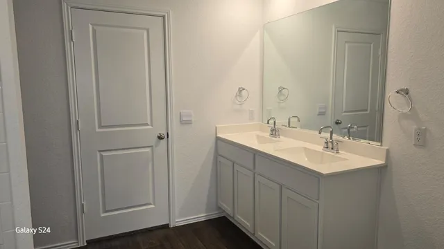 $2,400 | 14821 Perlino Way, Unit A, Manor, TX 78653