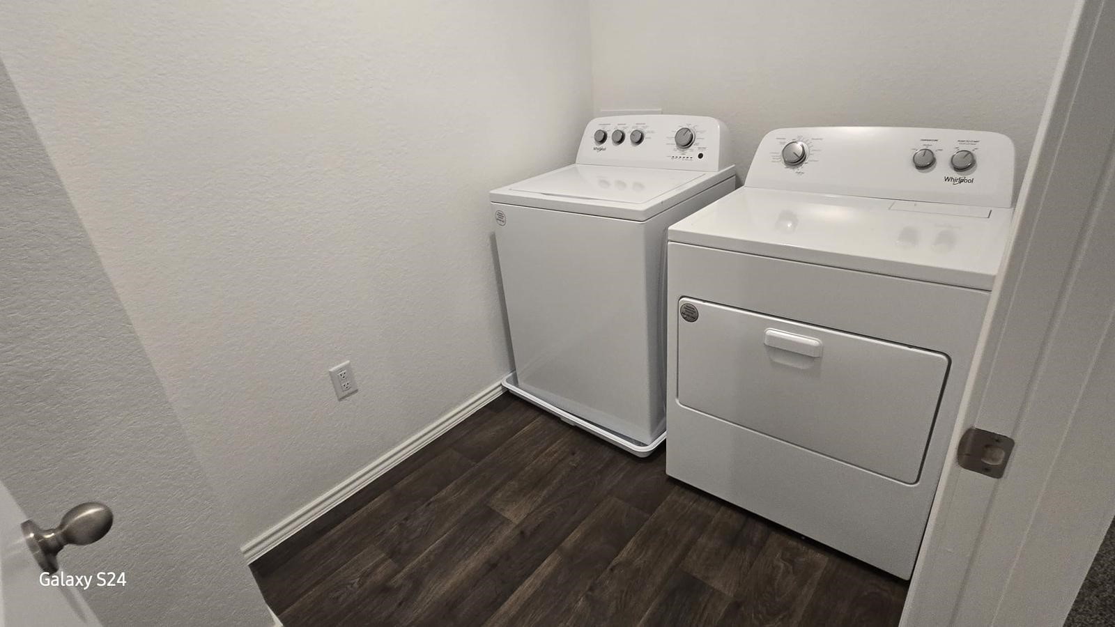 14821 Perlino Way, Unit A Manor, TX 78653 - Photo 16 of 20 a utility room with dryer and washer