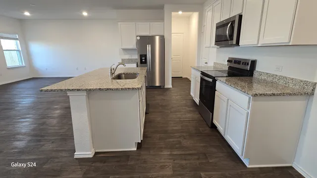 $2,400 | 14821 Perlino Way, Unit A, Manor, TX 78653