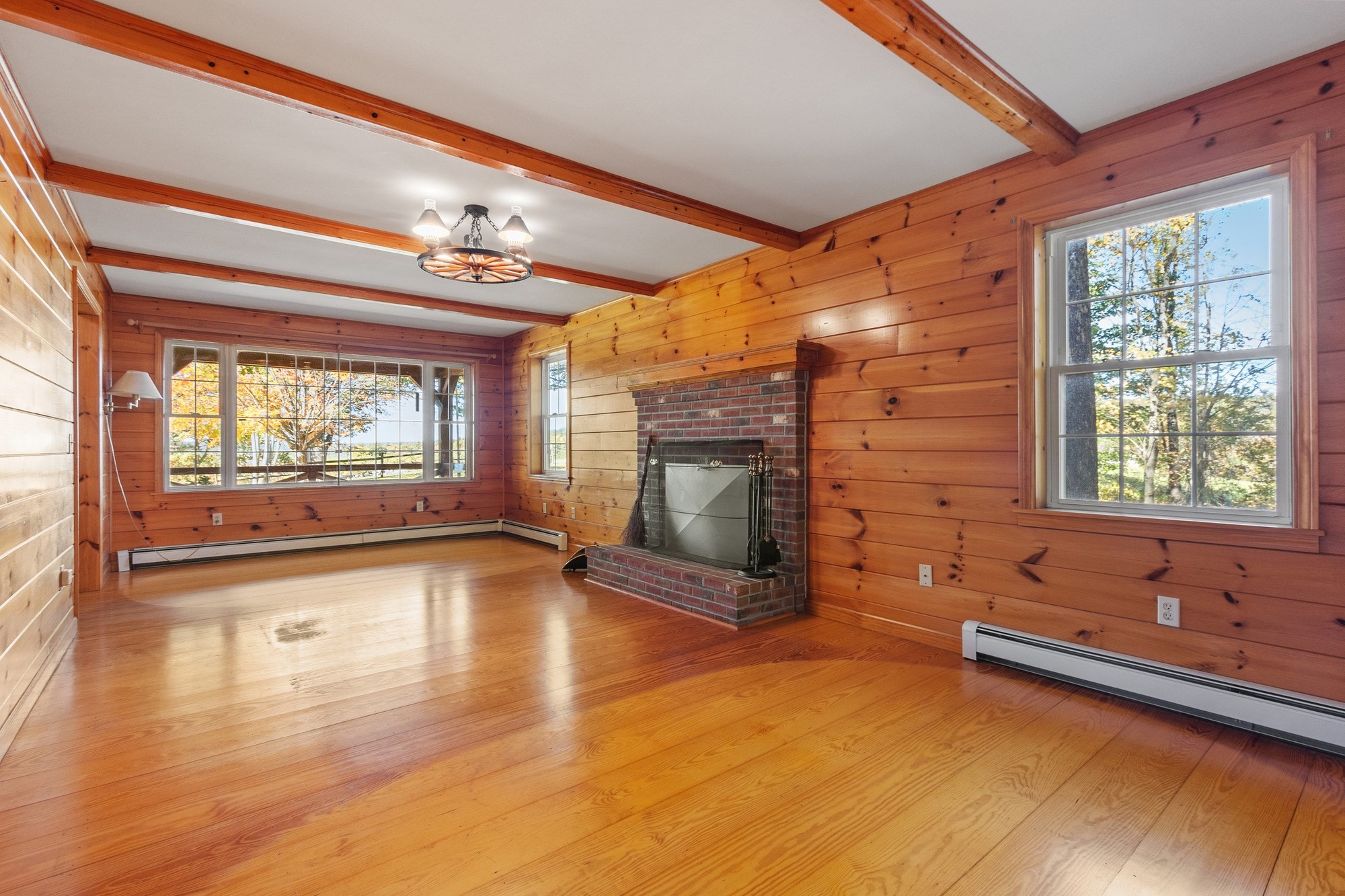 11 Woods Road Westminster, MA 01473 - Photo 3 of 39 Gallery Image 3