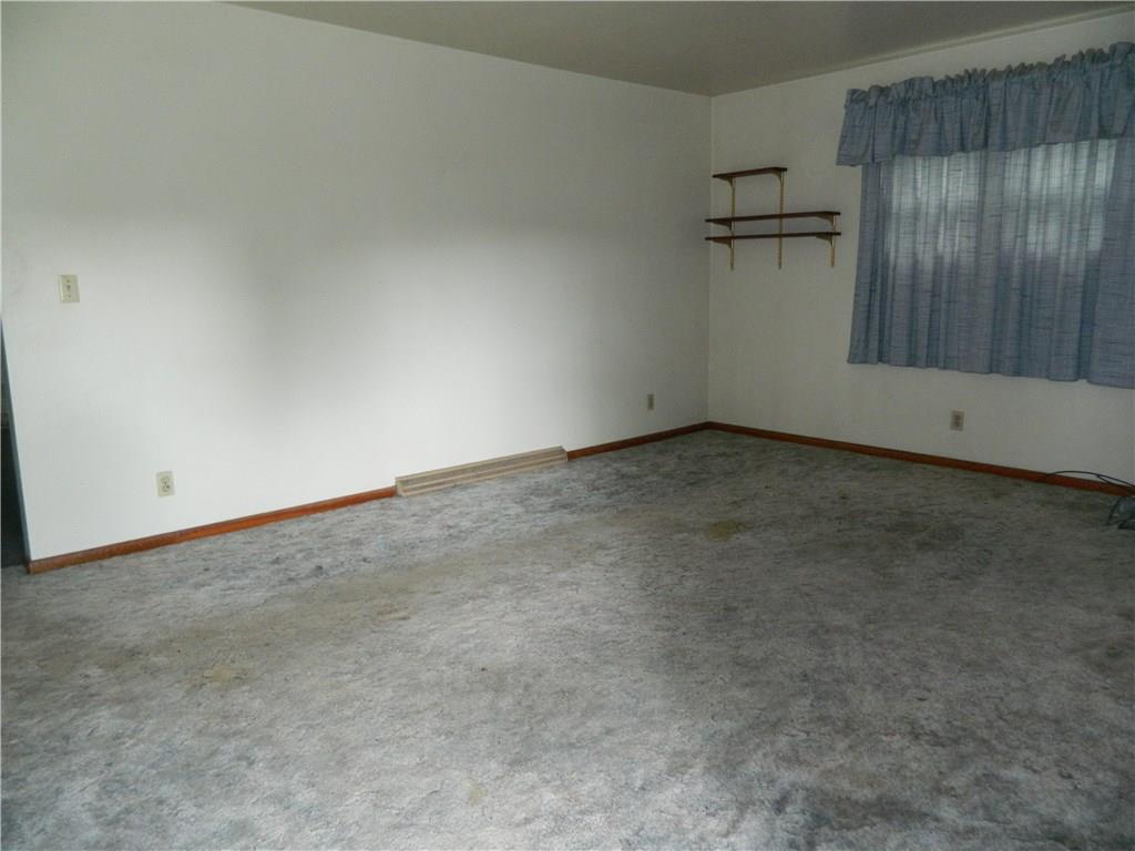 846 North Neshannock Road Hermitage, PA 16148 - Photo 5 of 14 Gallery Image 5