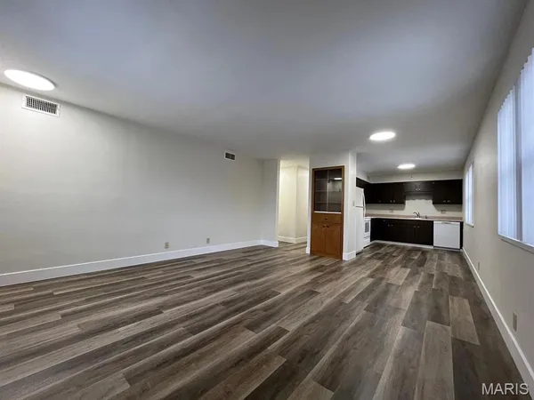 $1,295 | 1717 St Andrews Drive, Unit 3, O'Fallon, IL 62269