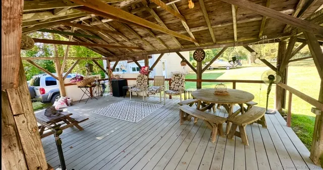 a view of outdoor space