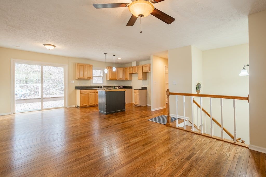 574 Whispering Pines Road Max Meadows, VA 24360 - Photo 18 of 69 Gallery Image 18