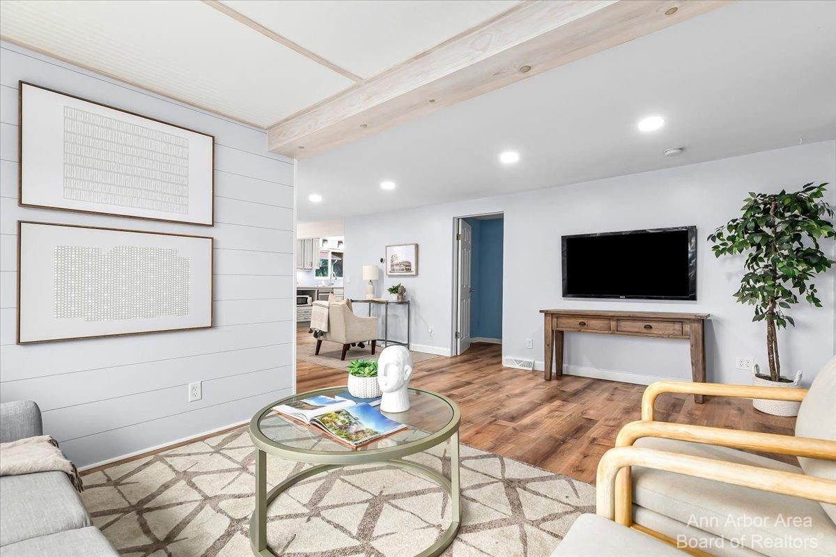 609 South Wagner Road Ann Arbor, MI 48103 - Photo 17 of 45 Photo 17