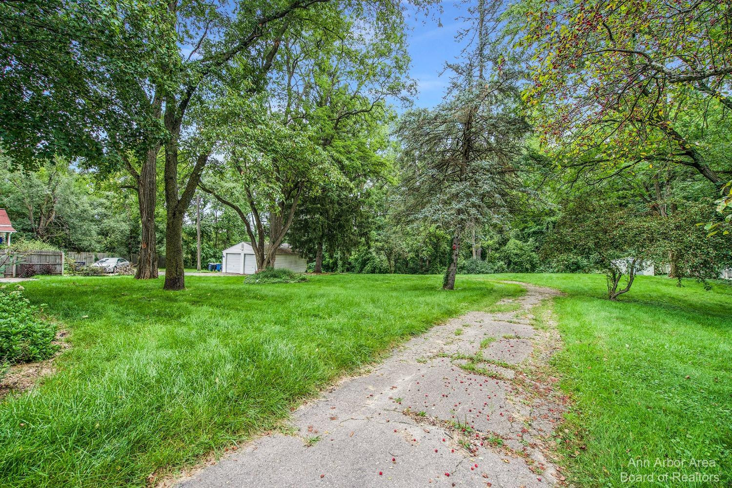 609 South Wagner Road Ann Arbor, MI 48103 - Photo 31 of 45 Photo 31