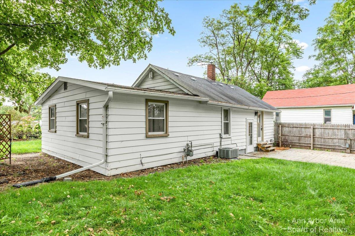 609 South Wagner Road Ann Arbor, MI 48103 - Photo 38 of 45 Photo 38