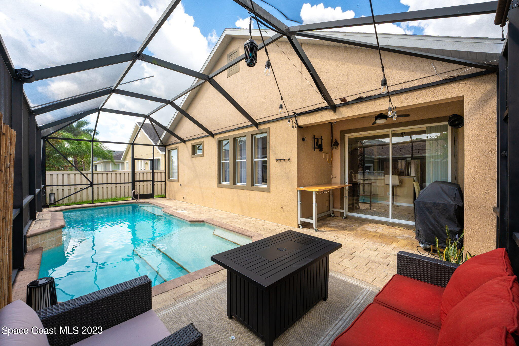 6265 Trieda Drive Melbourne, FL 32940 - Photo 18 of 26 a living room with furniture
