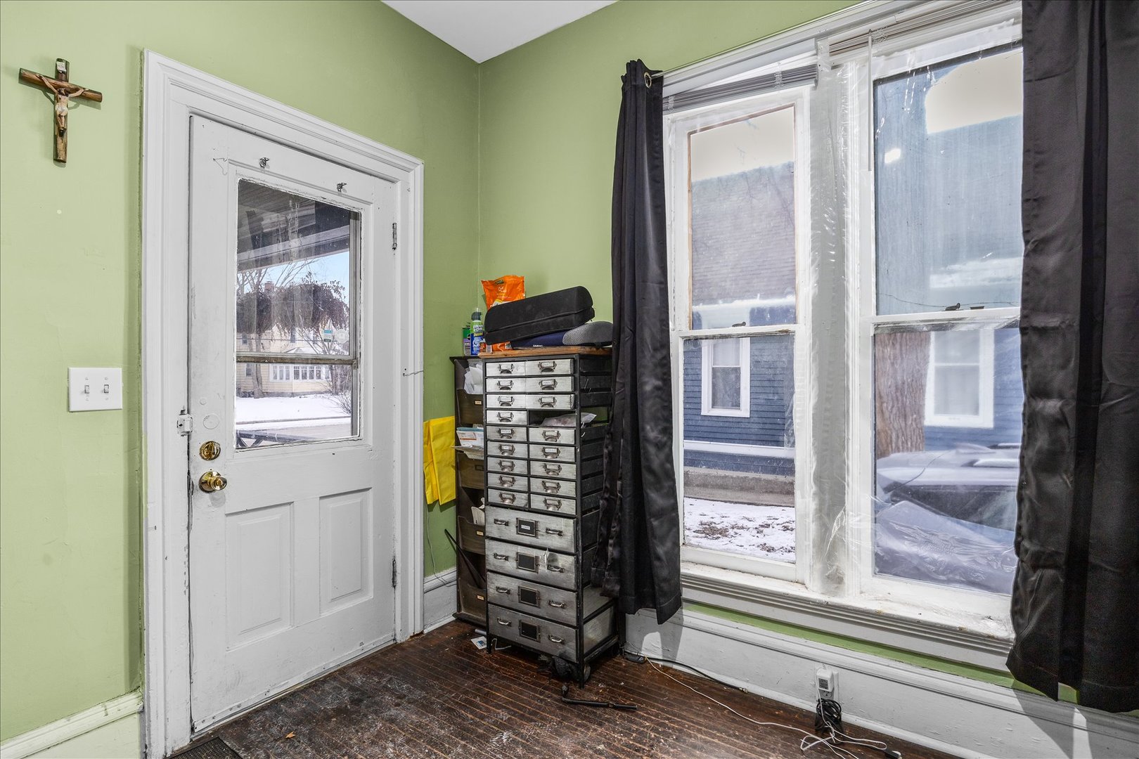 450 Villa Street Elgin, IL 60120 - Photo 6 of 16